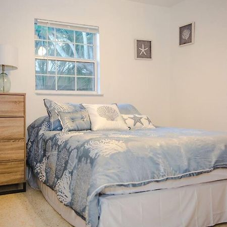 Charming Home, Minutes From The Beach Vero Beach Ngoại thất bức ảnh