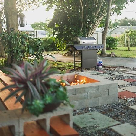 Charming Home, Minutes From The Beach Vero Beach Ngoại thất bức ảnh