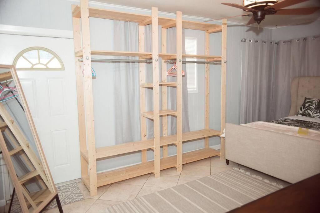 Charming Home, Minutes From The Beach Vero Beach Ngoại thất bức ảnh